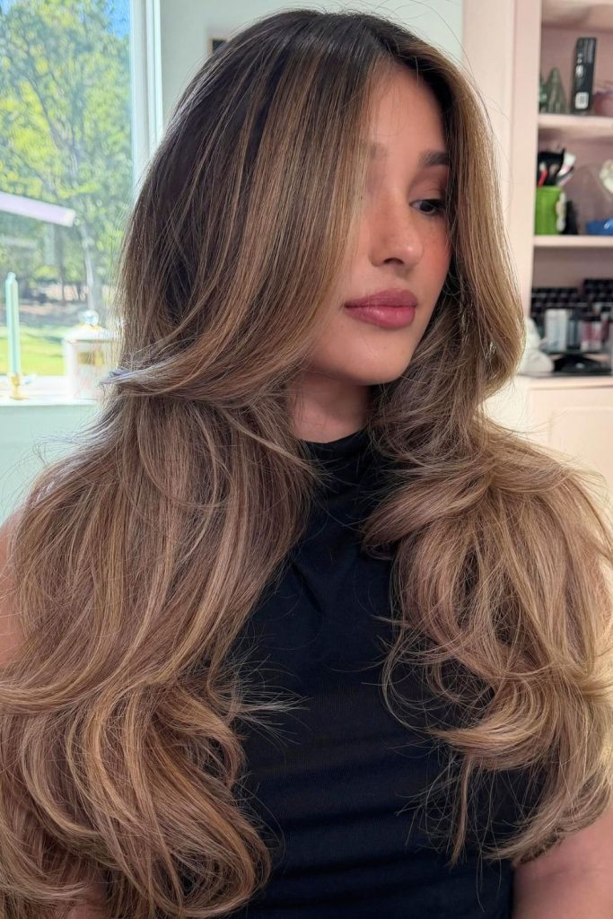 Long Blonde Hair With Layers