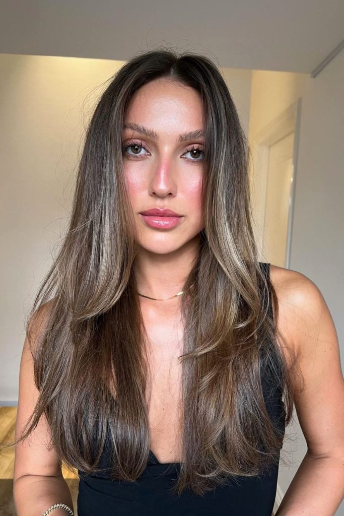 Long Brunette Hair With Layers