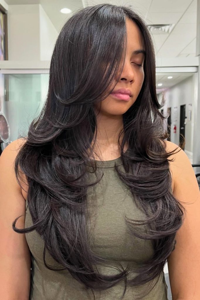 V-Shaped Layers for Thick Hair