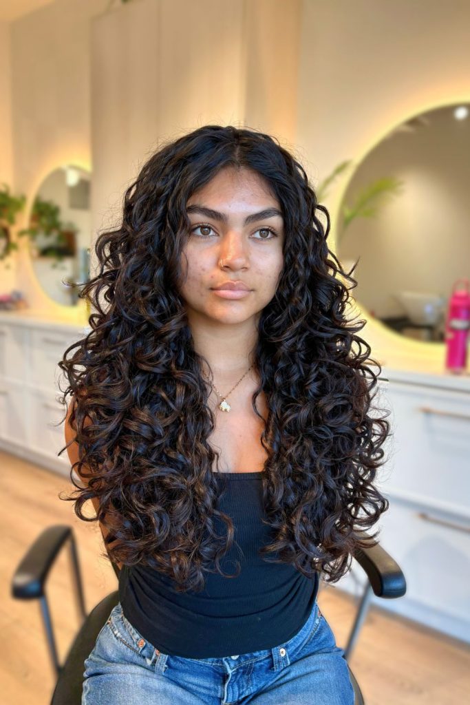 Layered Curly Hair for Round Faces